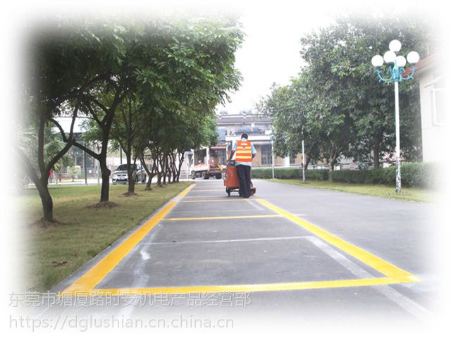 供应东莞车位划线,停车场车位划线,小区路径热熔标线(图2) 供应东莞车位划线,停车场车位划线,小区路径热熔标线(图2)