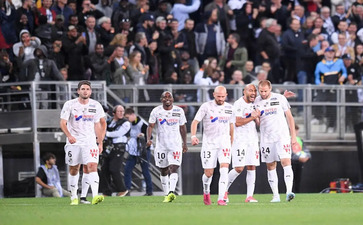 博鱼·体育中国官方网站乒乓球台绿幕反光